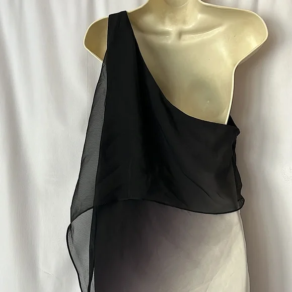 Halston Heritage NWT STUNNING One Shoulder Black Ombré Dress **Size 8** 🔥🔥 - Picture 4 of 6